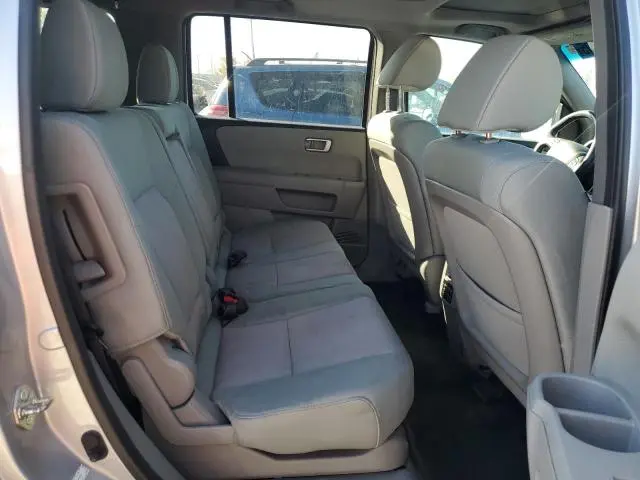 2015 HONDA PILOT SE  