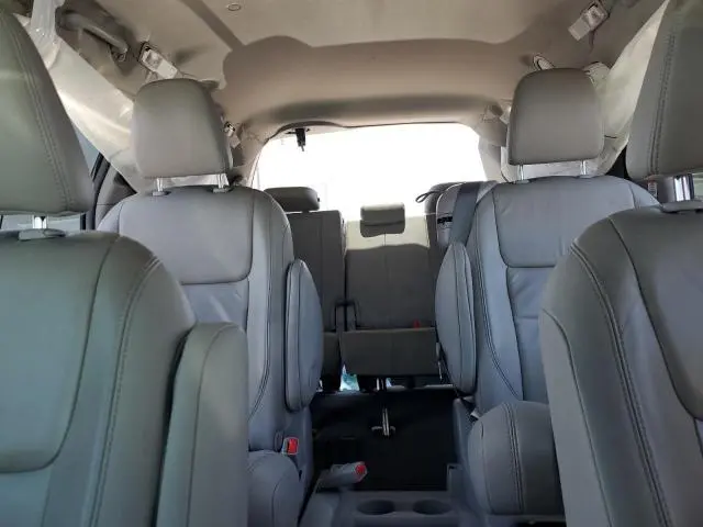 2015 TOYOTA SIENNA XLE  