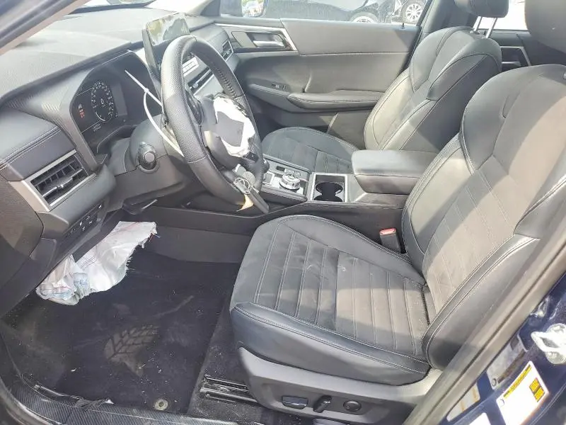 2025 MITSUBISHI OUTLANDER SE  