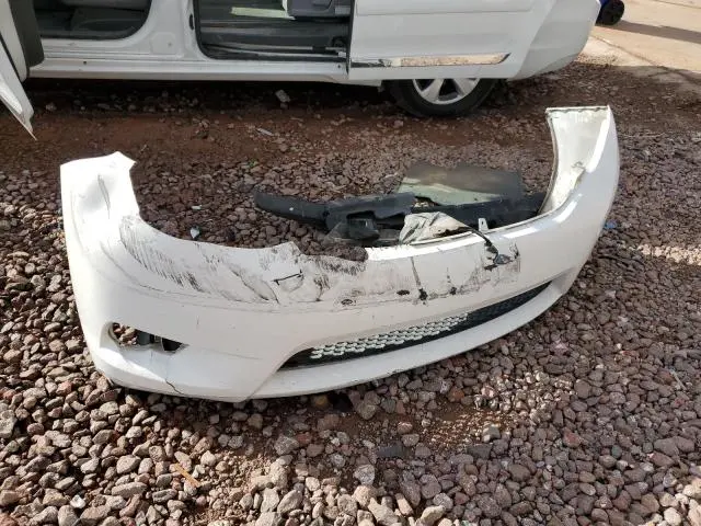 2016 TOYOTA SIENNA LE  