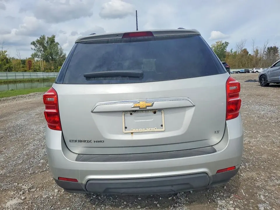2017 CHEVROLET EQUINOX LT  