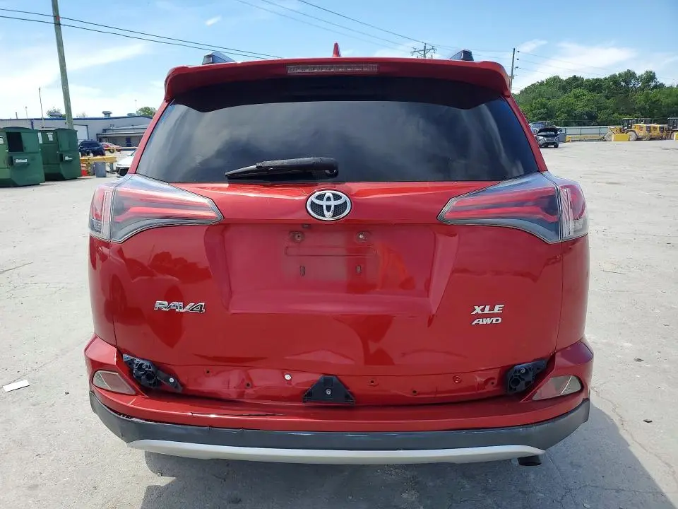2016 TOYOTA RAV4 XLE  
