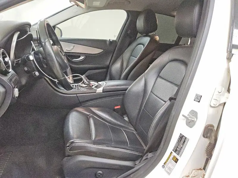 2016 MERCEDES-BENZ C 300  