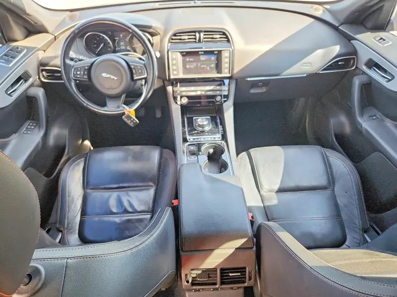 2017 JAGUAR F-PACE PRESTIGE  