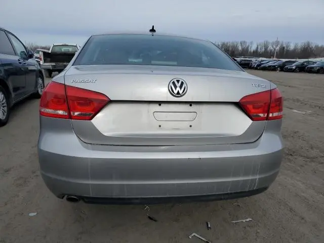 2013 VOLKSWAGEN PASSAT SE  