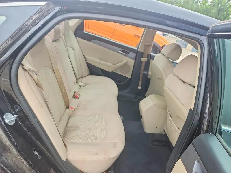 2018 HYUNDAI SONATA SE  