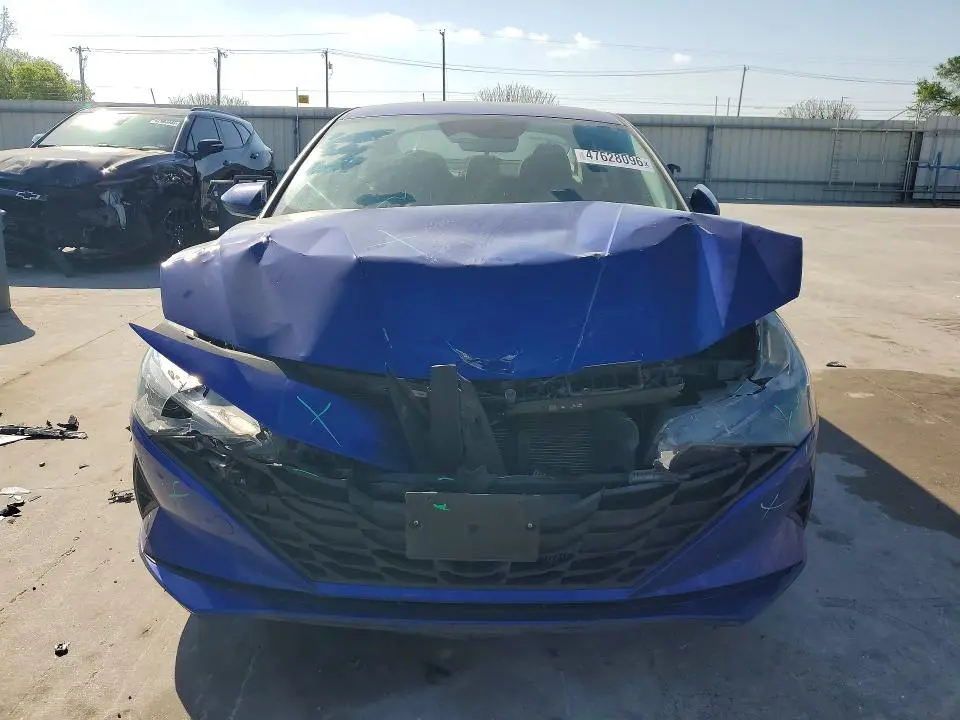 2021 HYUNDAI ELANTRA SEL  