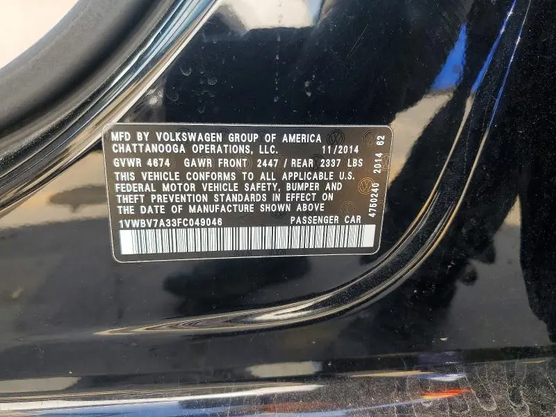 2015 VOLKSWAGEN PASSAT   