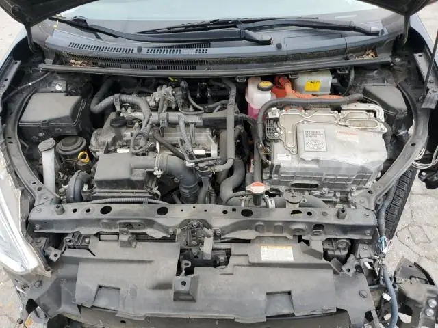 2016 TOYOTA PRIUS C   
