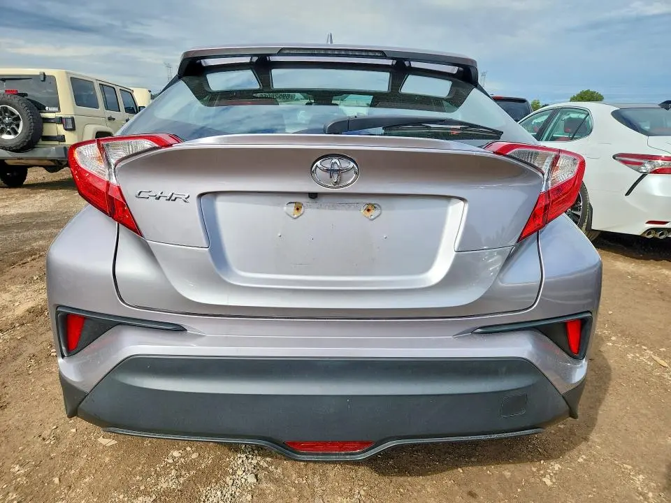 2018 TOYOTA C-HR XLE PREMIUM  