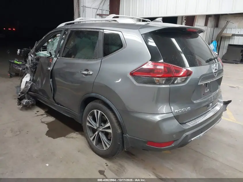 2019 NISSAN ROGUE SV