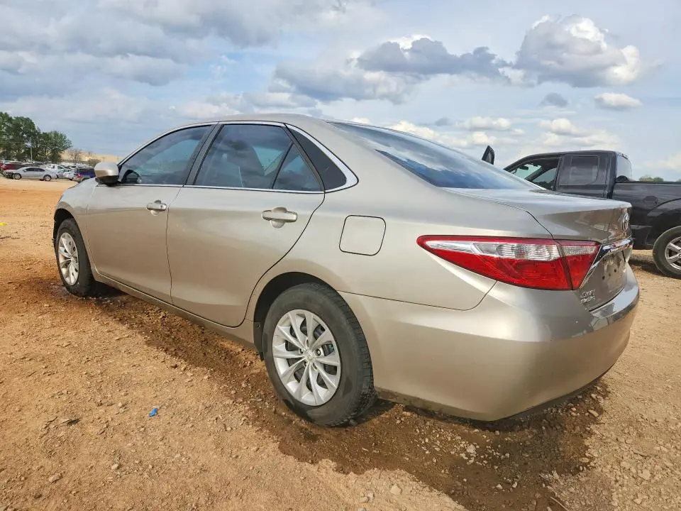 2017 TOYOTA CAMRY LE  