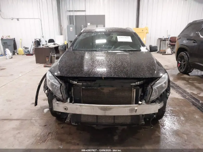 2016 MERCEDES-BENZ GLA 250 4MATIC