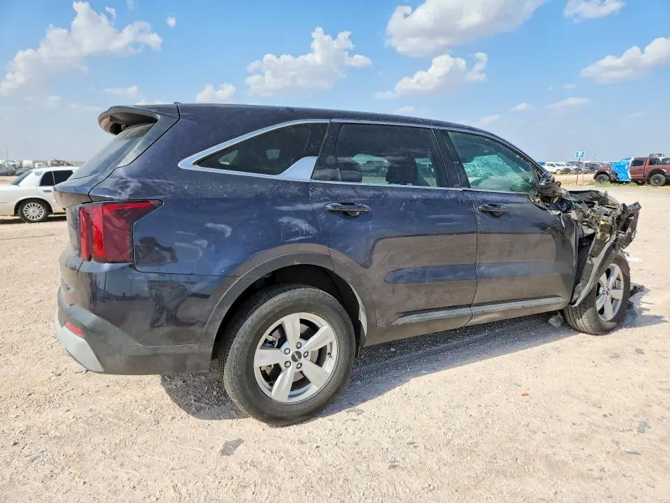 2025 KIA SORENTO LX  