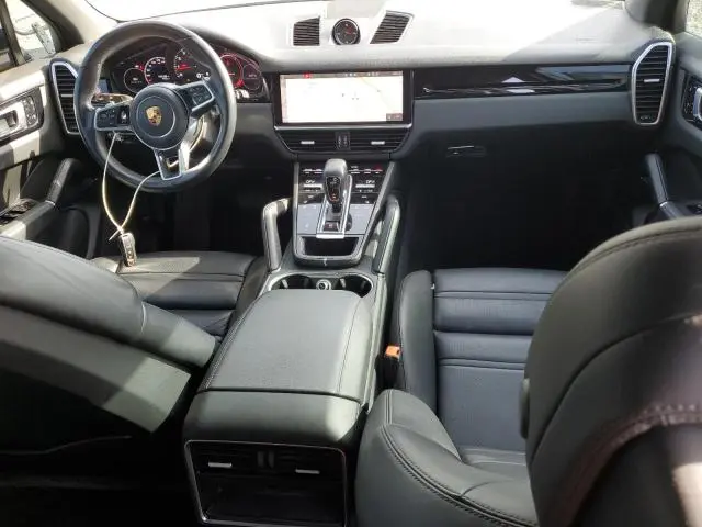 2021 PORSCHE CAYENNE   