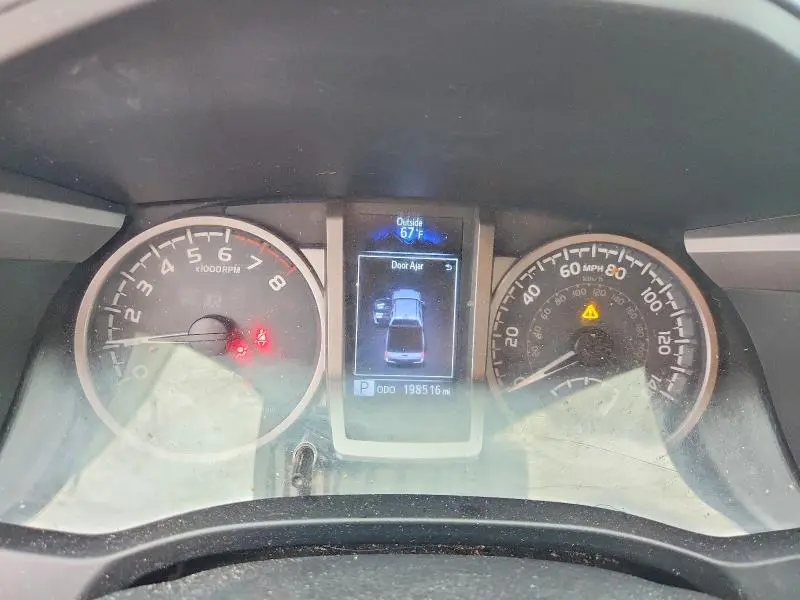 2018 TOYOTA TACOMA SR5 V6  