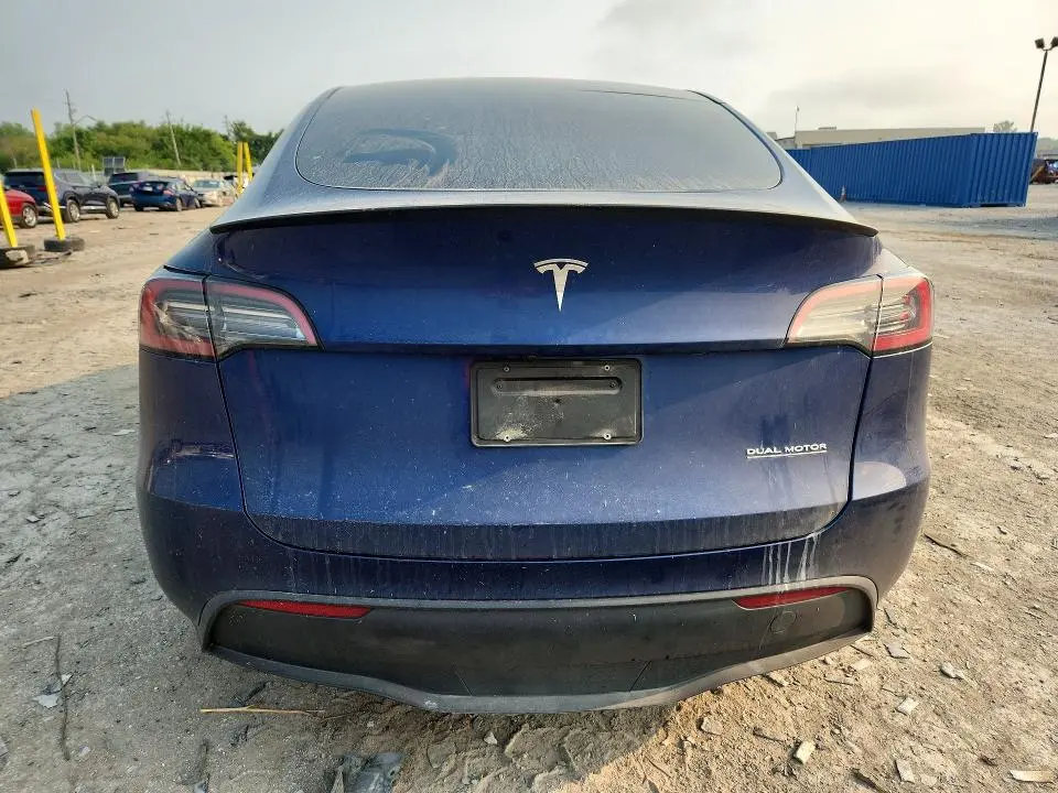 2024 TESLA MODEL Y   