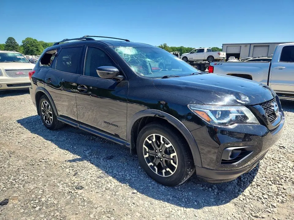 2020 NISSAN PATHFINDER SV  