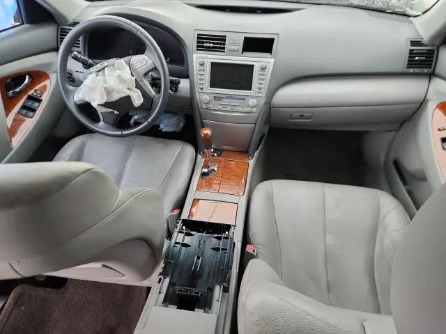 2011 TOYOTA CAMRY SE  