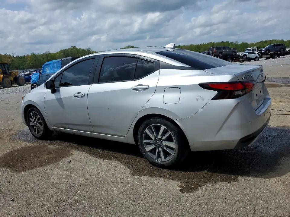 2021 NISSAN VERSA SV  