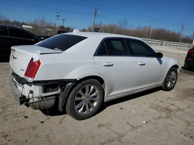 2017 CHRYSLER 300 LIMITED  