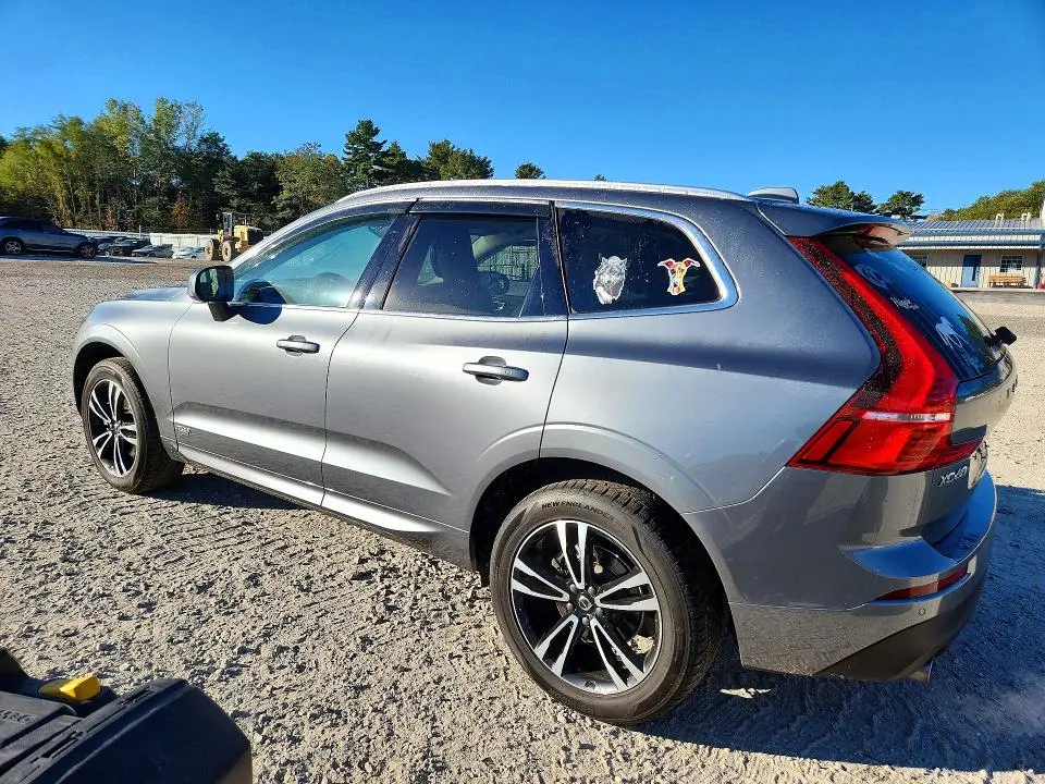 2020 VOLVO XC60 T5 MOMENTUM  