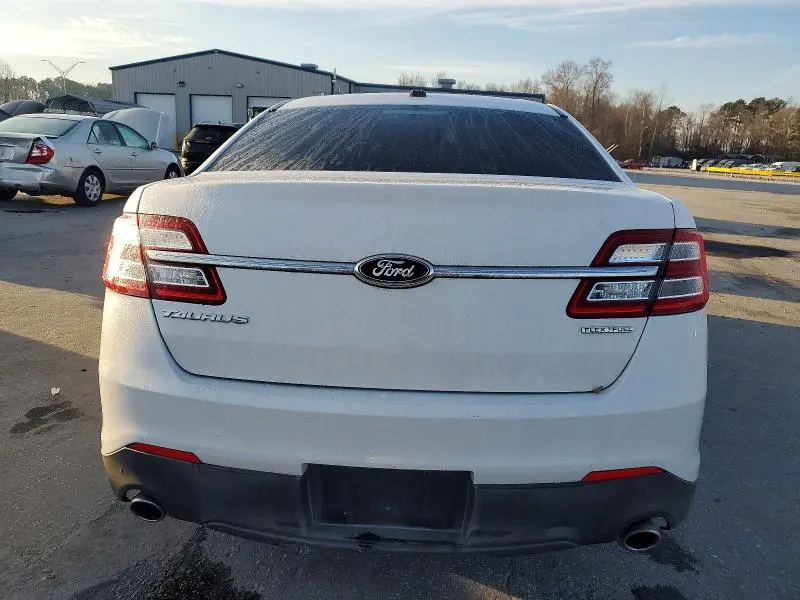 2013 FORD TAURUS SE  