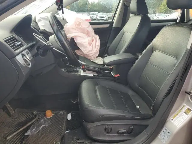 2012 VOLKSWAGEN PASSAT SE  