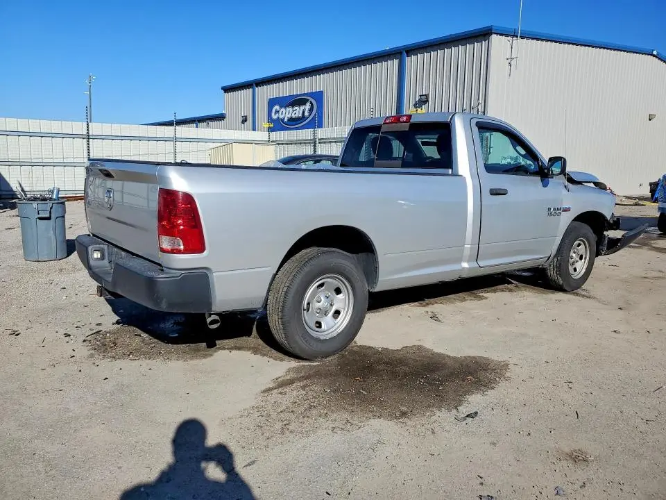 2016 RAM 1500 ST  
