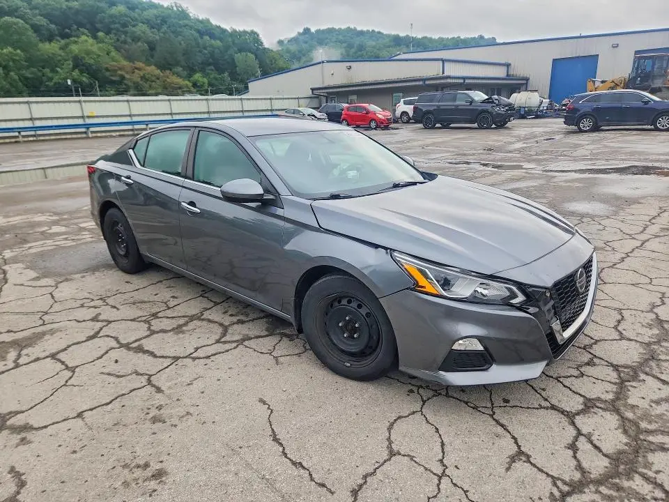 2019 NISSAN ALTIMA S  