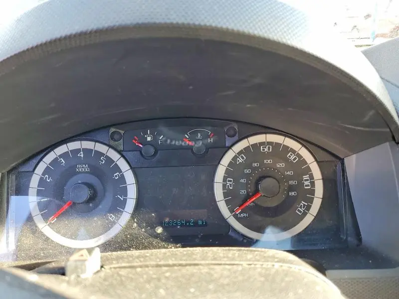 2011 FORD ESCAPE LIMITED  