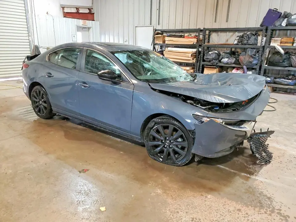 2024 MAZDA 3 PREFERRED  