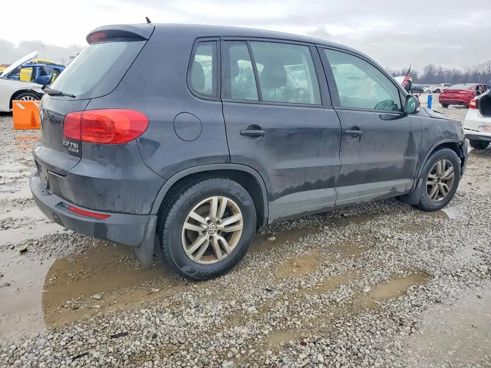 2013 VOLKSWAGEN TIGUAN S  