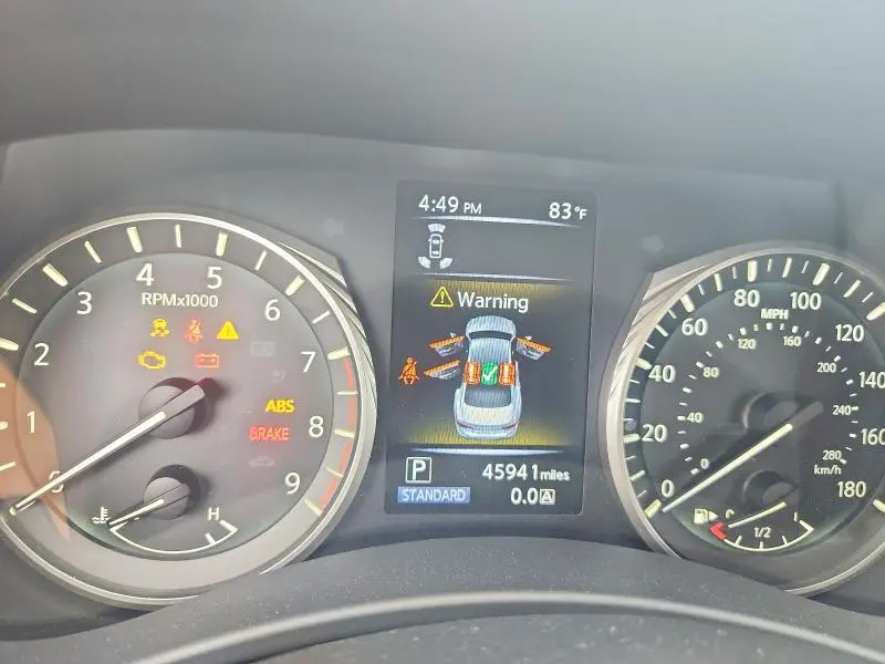 2023 INFINITI Q50 LUXE  