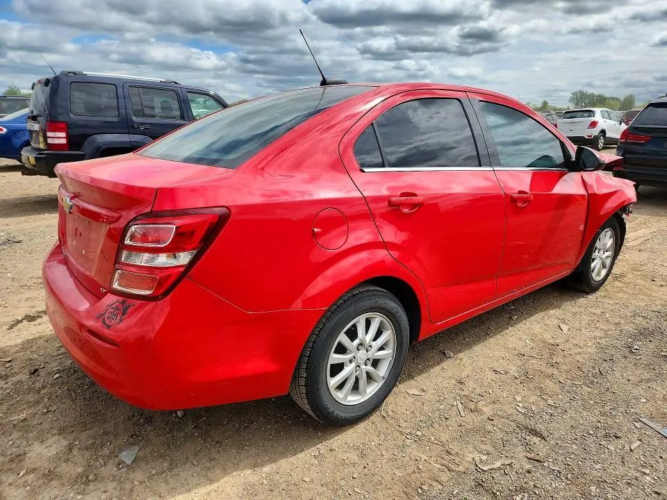 2017 CHEVROLET SONIC LT  