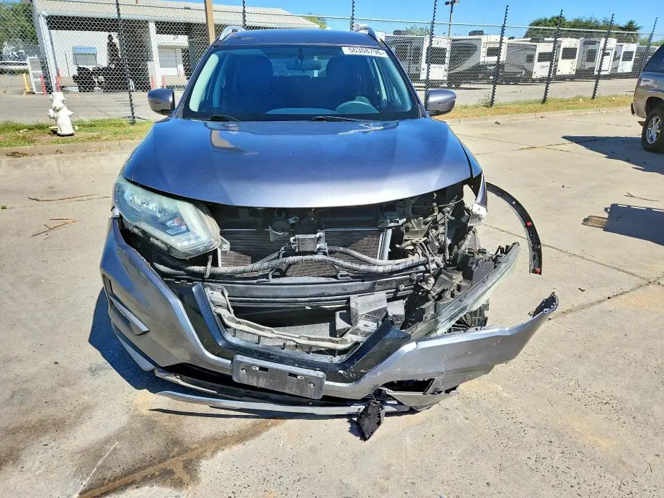 2017 NISSAN ROGUE SV  