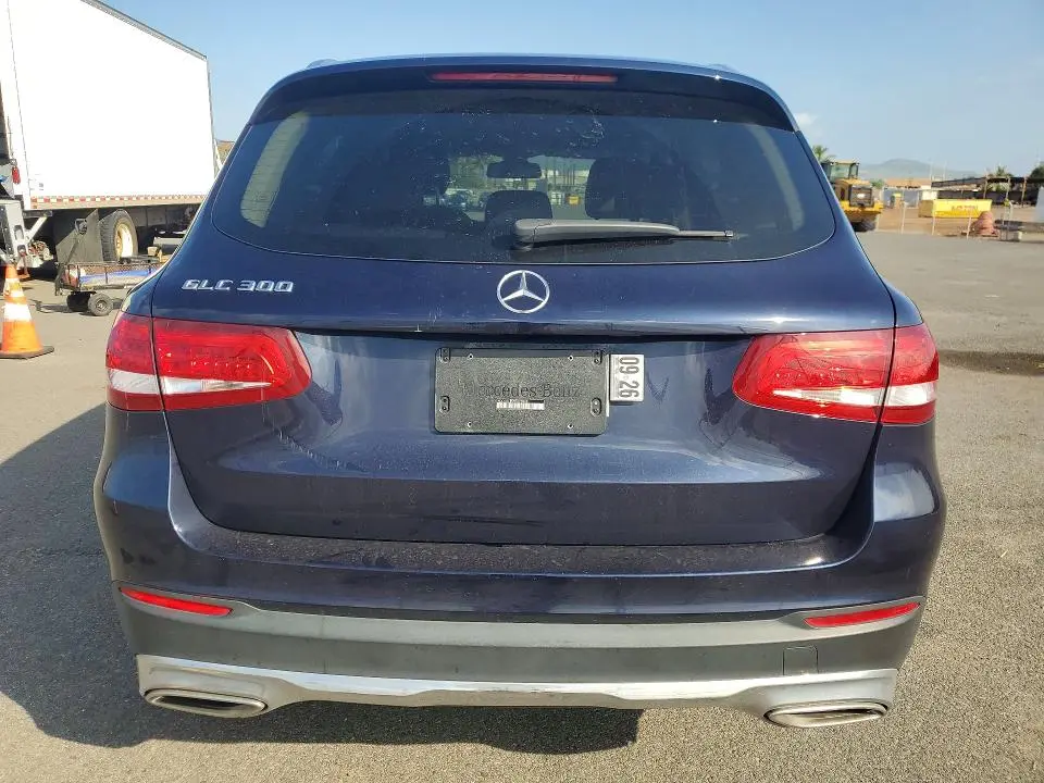 2019 MERCEDES-BENZ GLC 300  