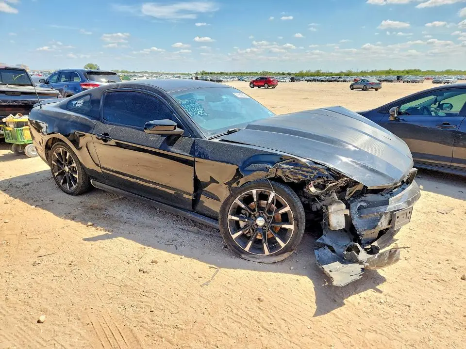 2011 FORD MUSTANG   