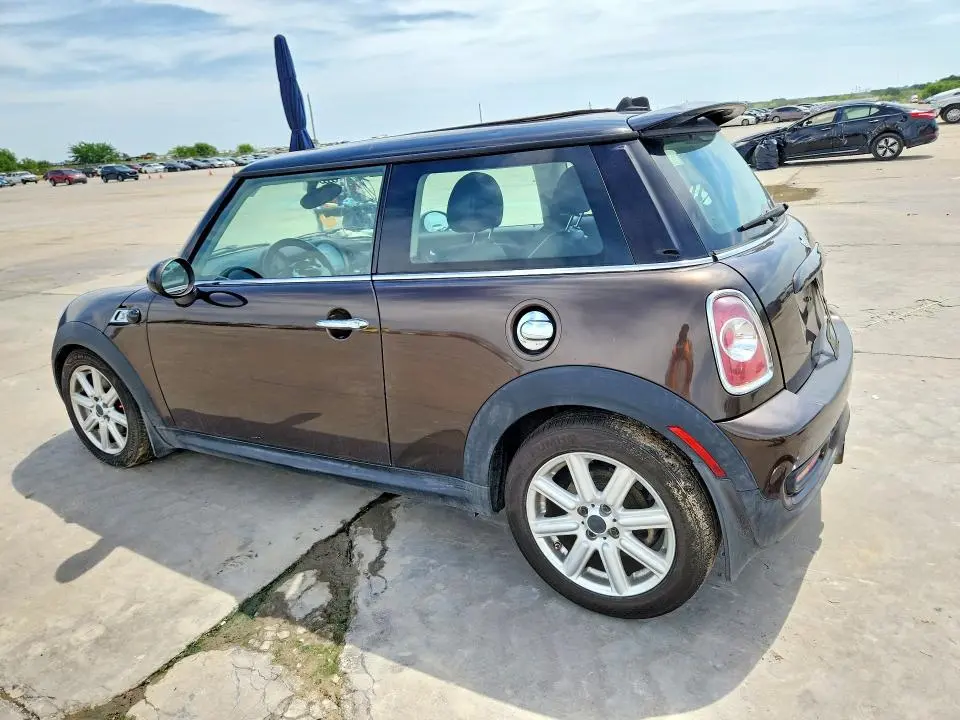 2013 MINI COOPER S  