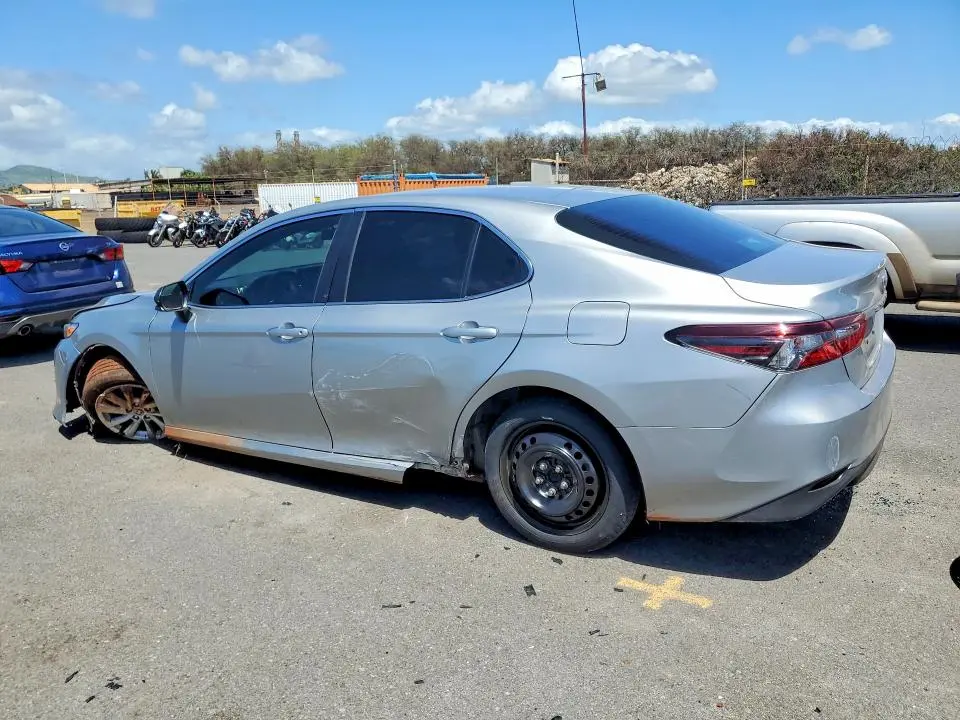 2022 TOYOTA CAMRY LE  