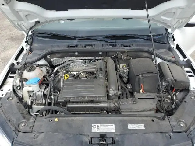 2017 VOLKSWAGEN JETTA SE  