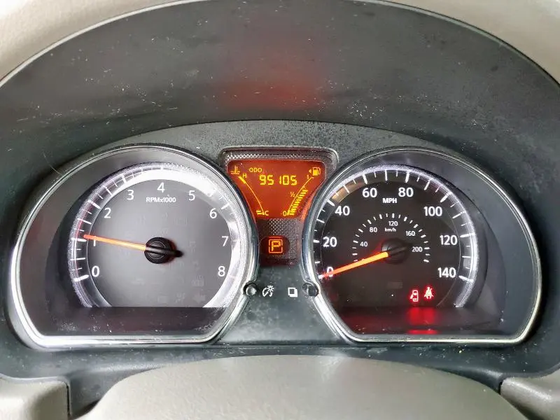 2013 NISSAN VERSA S  