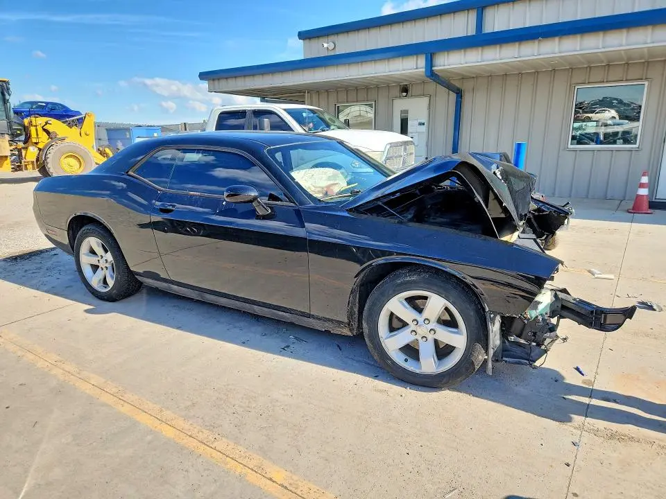 2013 DODGE CHALLENGER SXT  