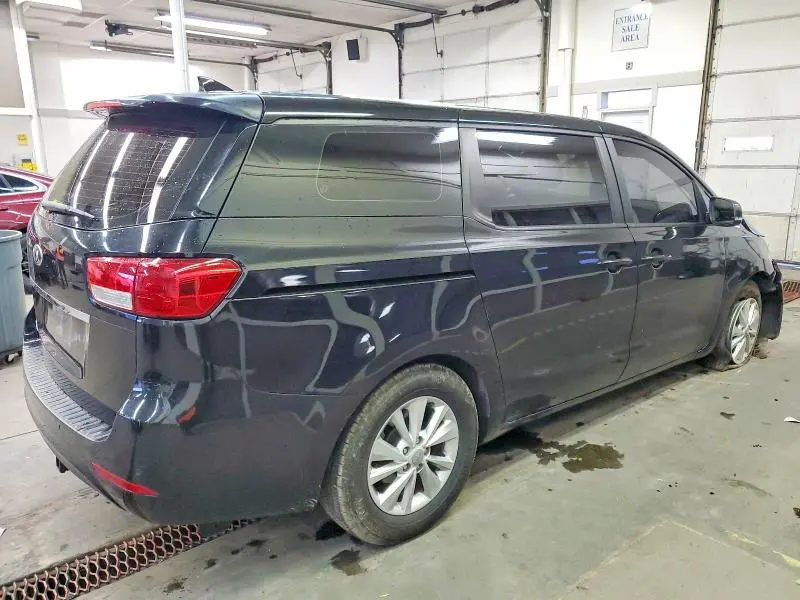 2015 KIA SEDONA L  