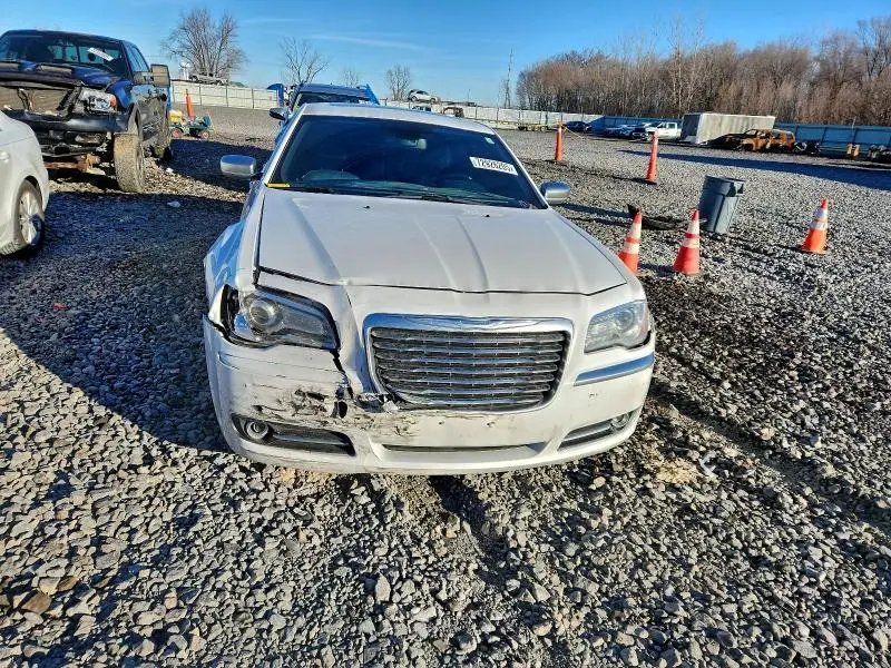 2012 CHRYSLER 300C LUXURY  