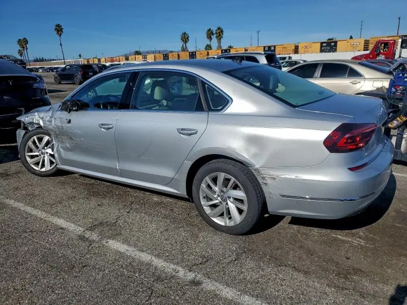 2018 VOLKSWAGEN PASSAT SE  