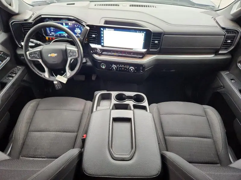 2022 CHEVROLET SILVERADO C1500 LT  