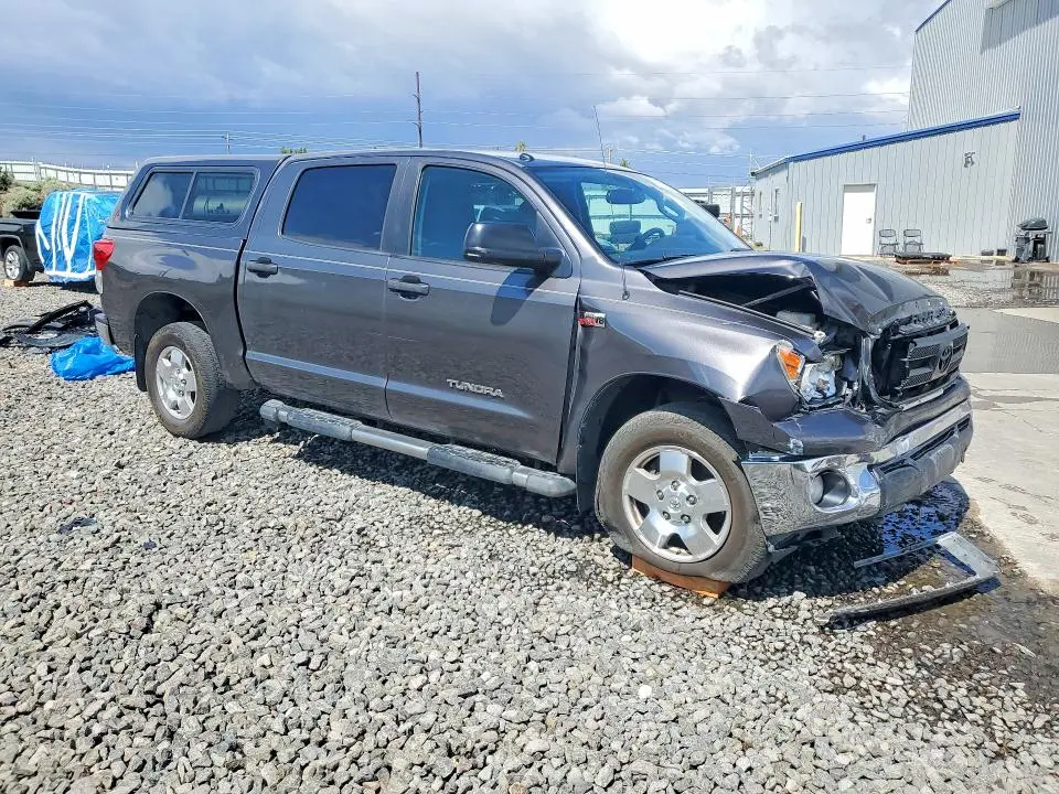 2012 TOYOTA TUNDRA CREWMAX SR5  
