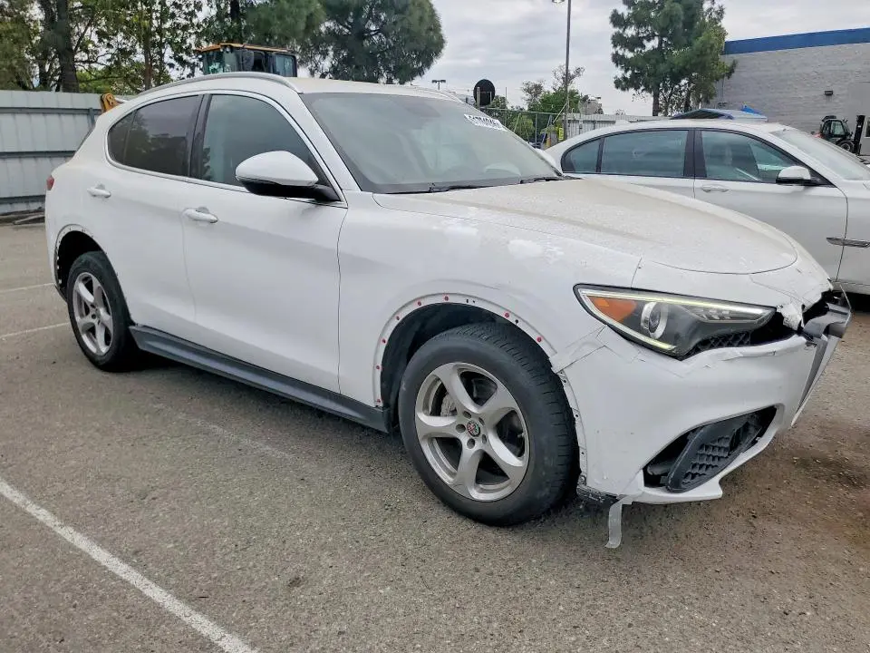 2018 ALFA ROMEO STELVIO   