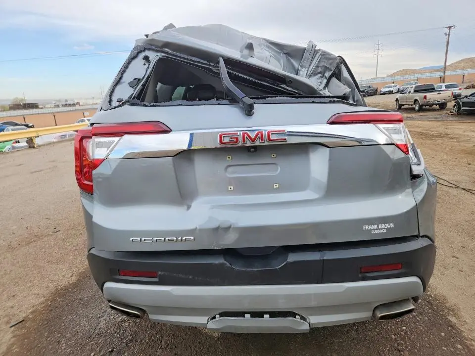 2023 GMC ACADIA SLT  